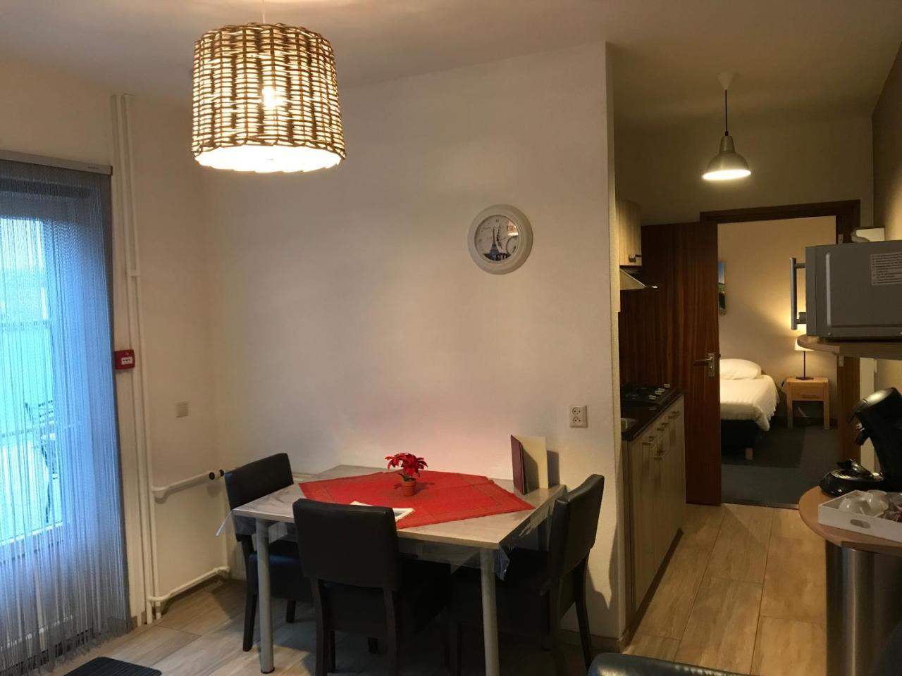 Appartementen De Zegelskoël Heijenrath Buitenkant foto